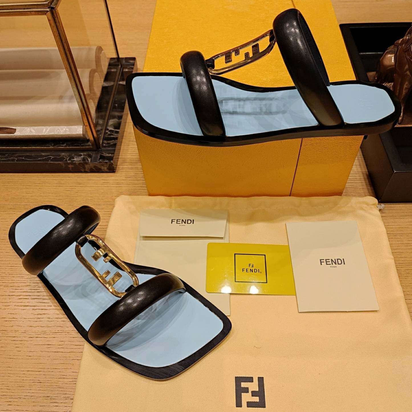 Luxury Shoes - FED - 042