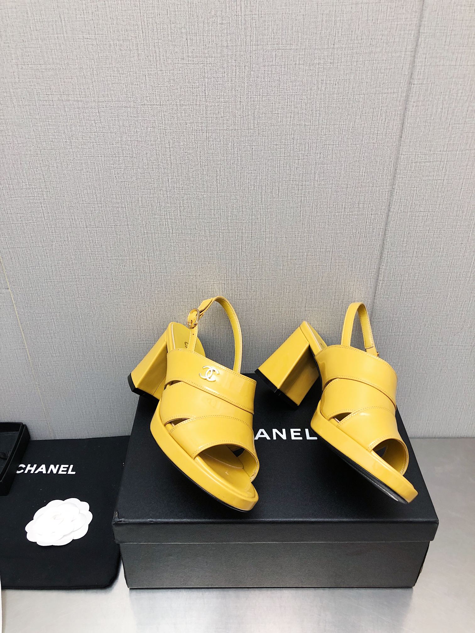 Luxury Shoes Sandals - CHL - 141