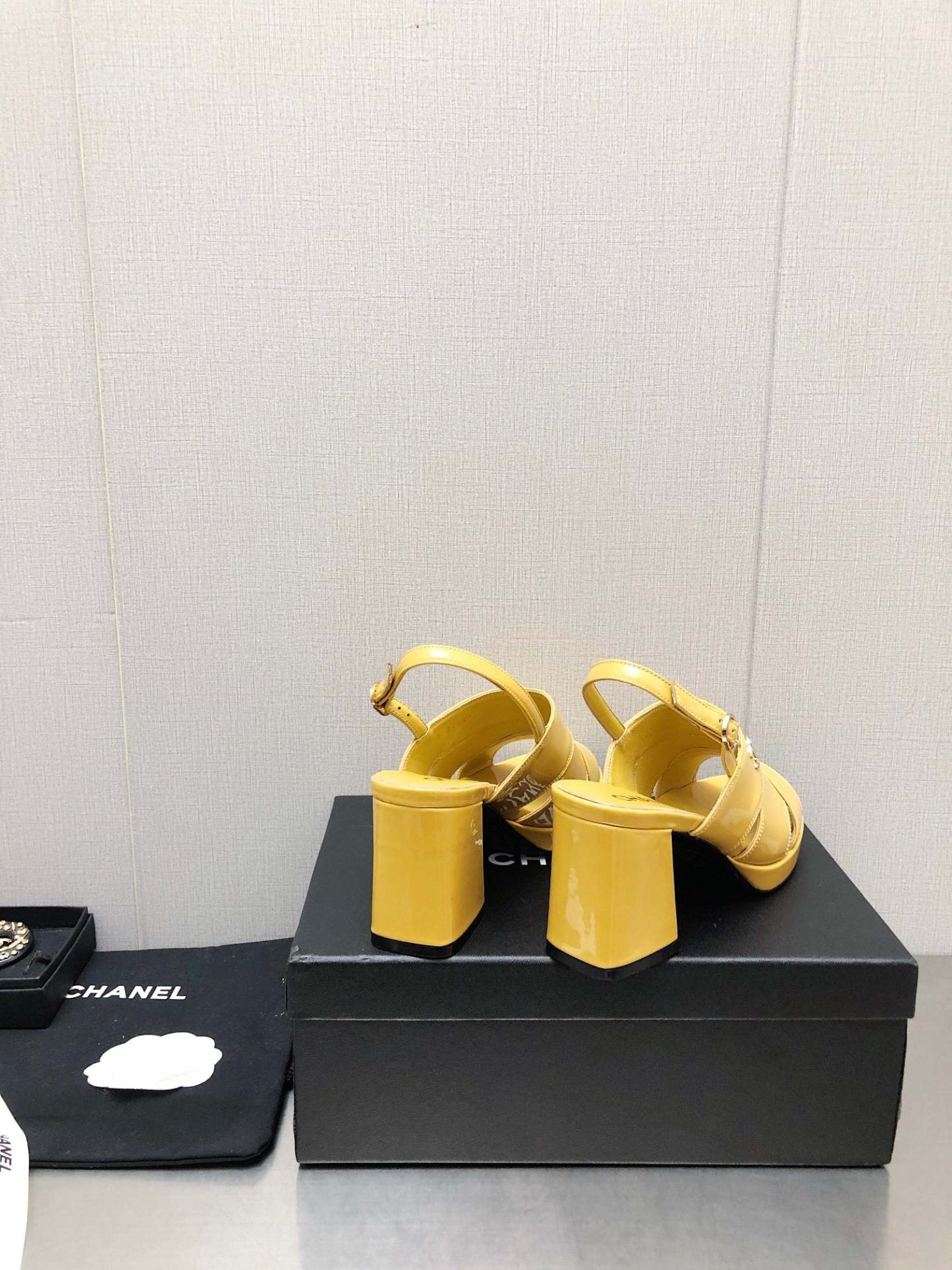 Luxury Shoes Sandals - CHL - 141