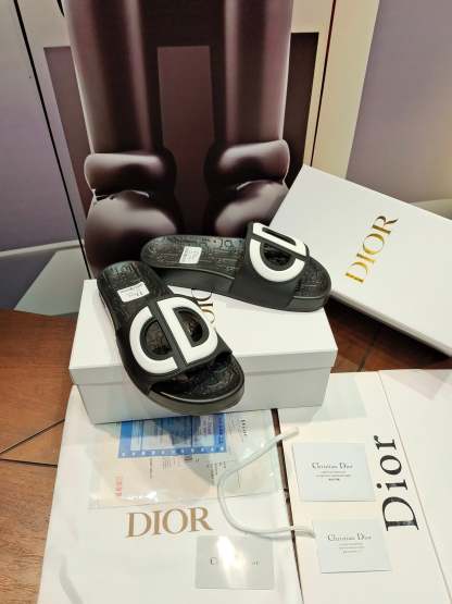 Luxury Shoes - DIR - 082
