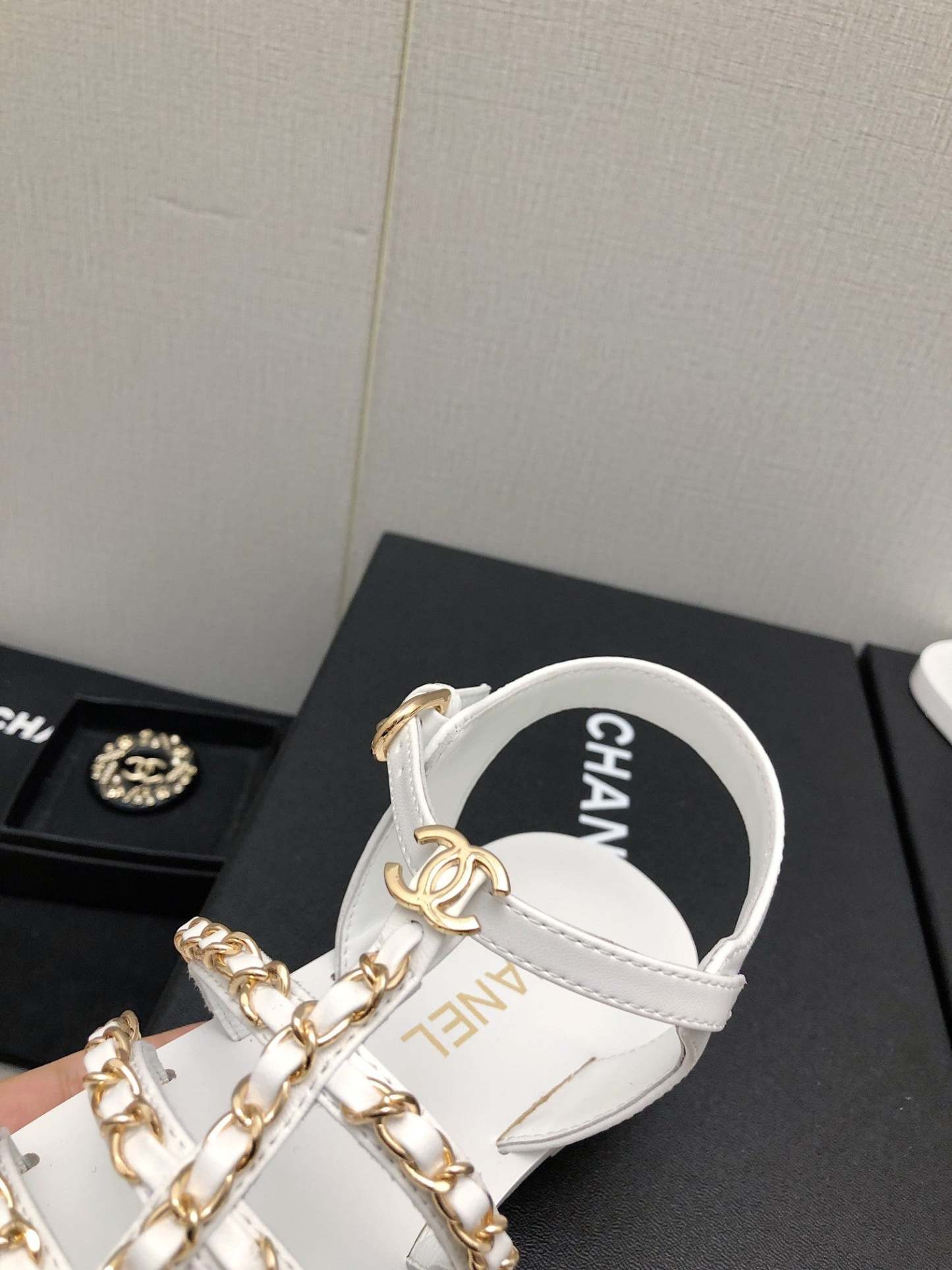 Luxury Shoes Sandals - CHL - 016