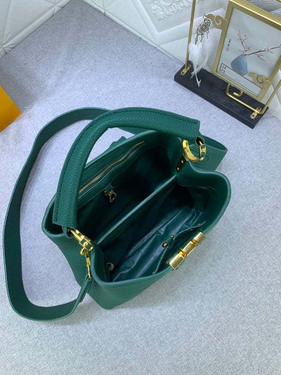 LUV CAPUCINES BB EMERAUDE GREEN 27CM