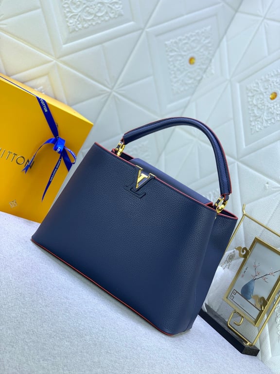 LUV CAPUCINES MM BLUE