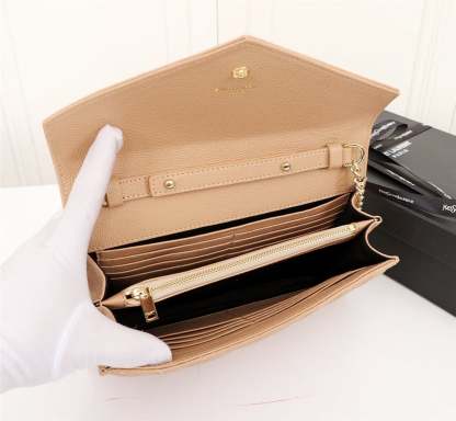 SAINT LAURENT CASSANDRE MATELASSE CHAIN WALLET IN GRAIN DE POUDRE EMBOSSED BEIGE 22CM