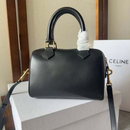 CE  SMALL BOSTON BAG IN SMOOTH CALFSKIN WITH CUIR TRIOMPHE BLACK