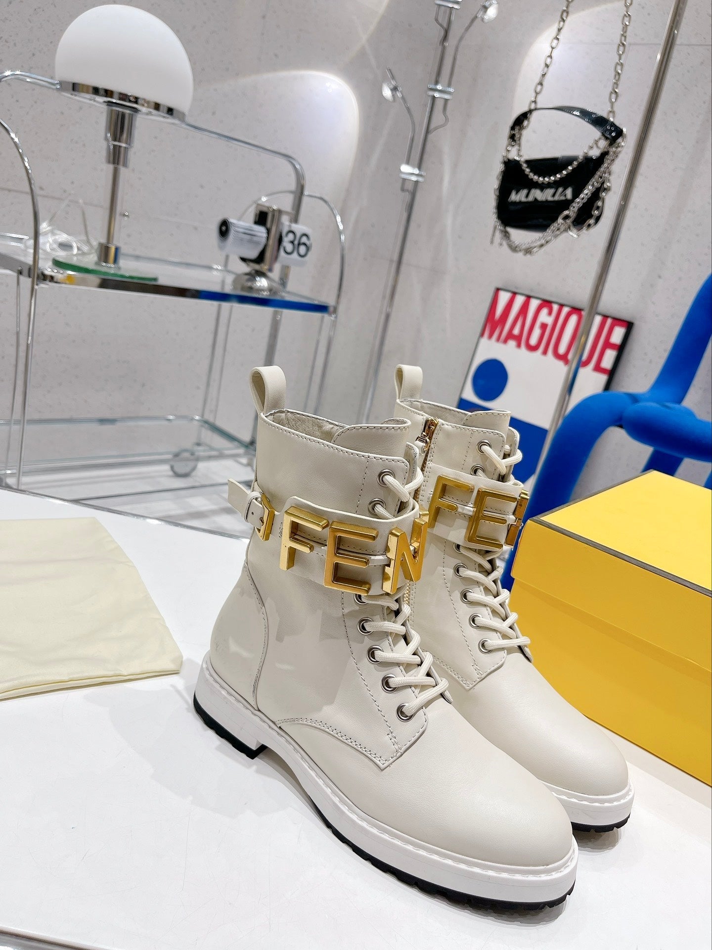 Luxury Shoes - FED - 424