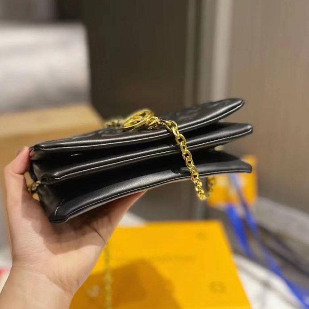 LV POCHETTE COUSSIN BLACK M80742