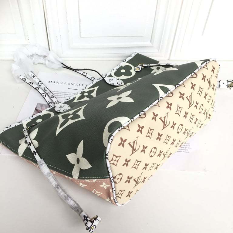 LUV NEVERFULL MONOGRAM GIANT JUNGLE MM GREEN BEIGE