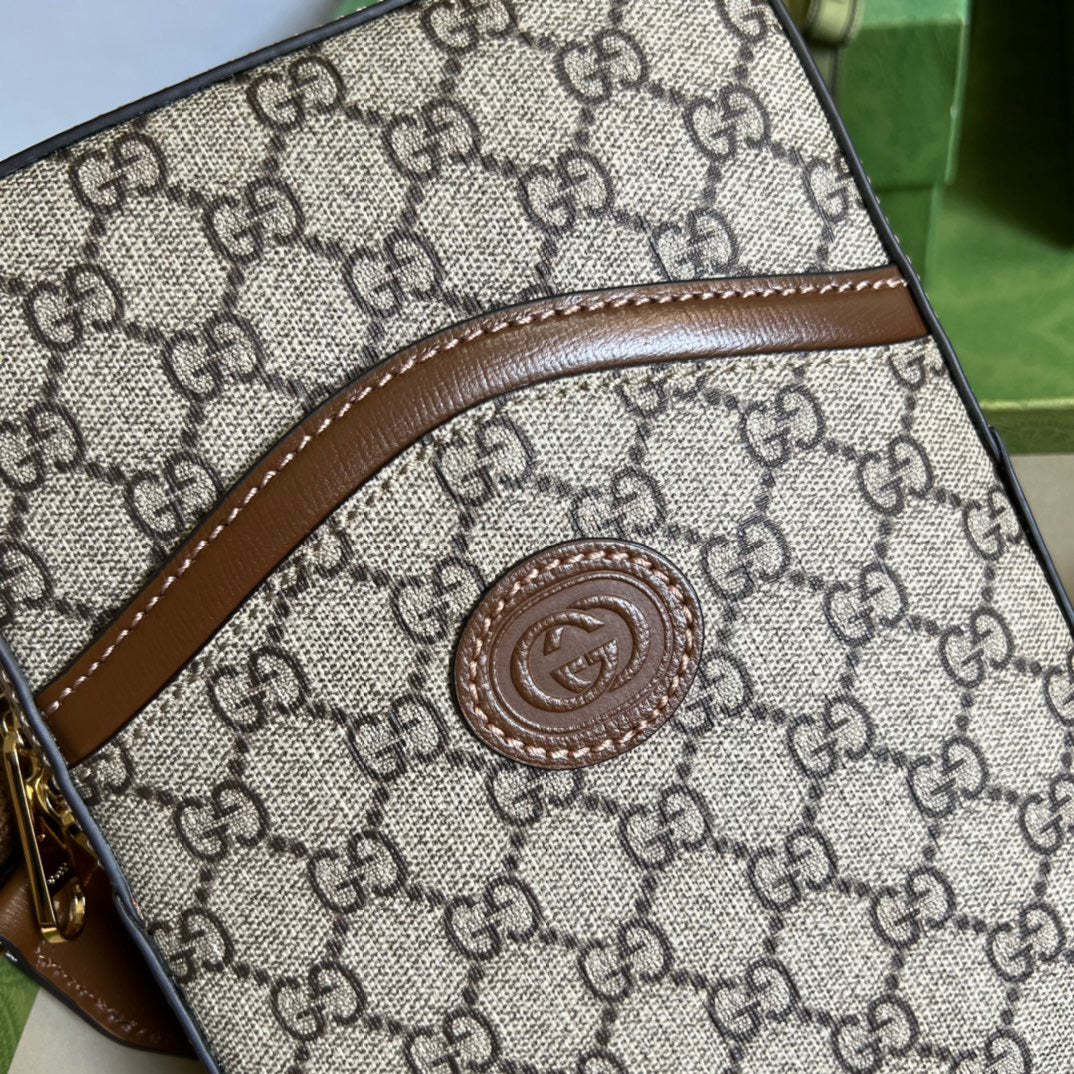 gg Sling Backpack With Interlocking G Beige And Ebony gg Supreme Canvas For Men 9.4in/24cm gg 696016 92THG 8563