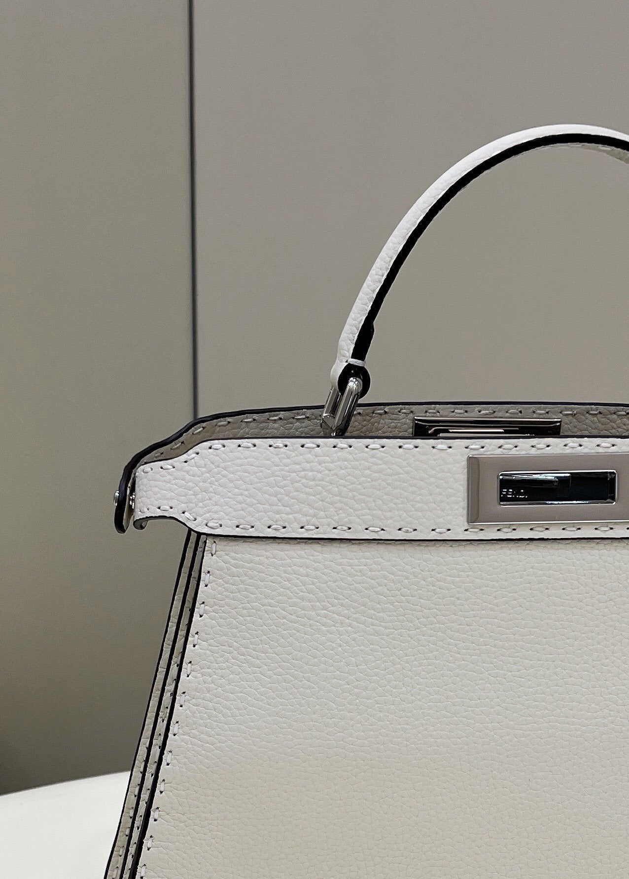 FI Peekaboo ISeeU Medium White For Women, Women’s Handbags, Shoulder Bags 13.1in/33.5cm FF