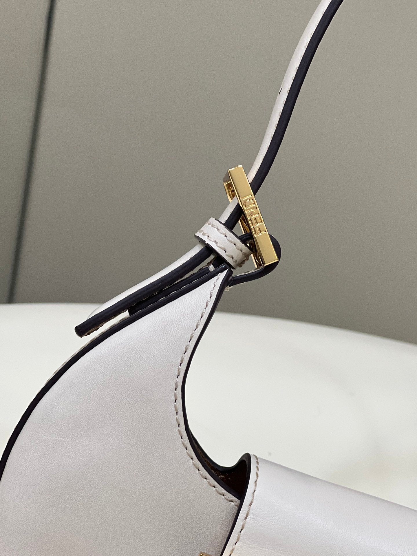 FI Cookie White For Women, Women’s Handbags, Shoulder Bags 7.4in/19cm FF 8BS065AAIWF0K7E