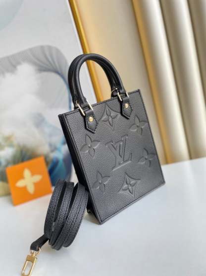 LUV PETIT SAC PLAT 17CM BLACK