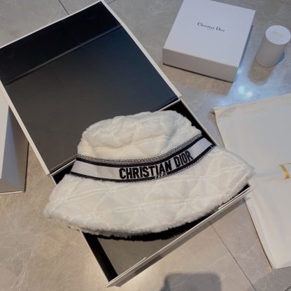 DOR D-BOBBY CANNAGE SMALL BRIM BUCKET HAT WHITE