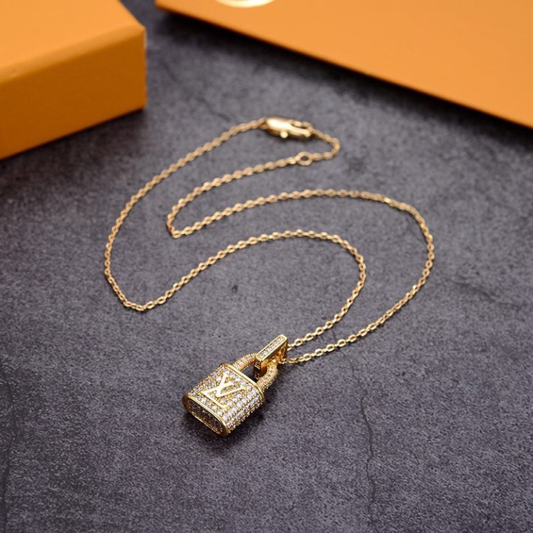 LV Necklace 193