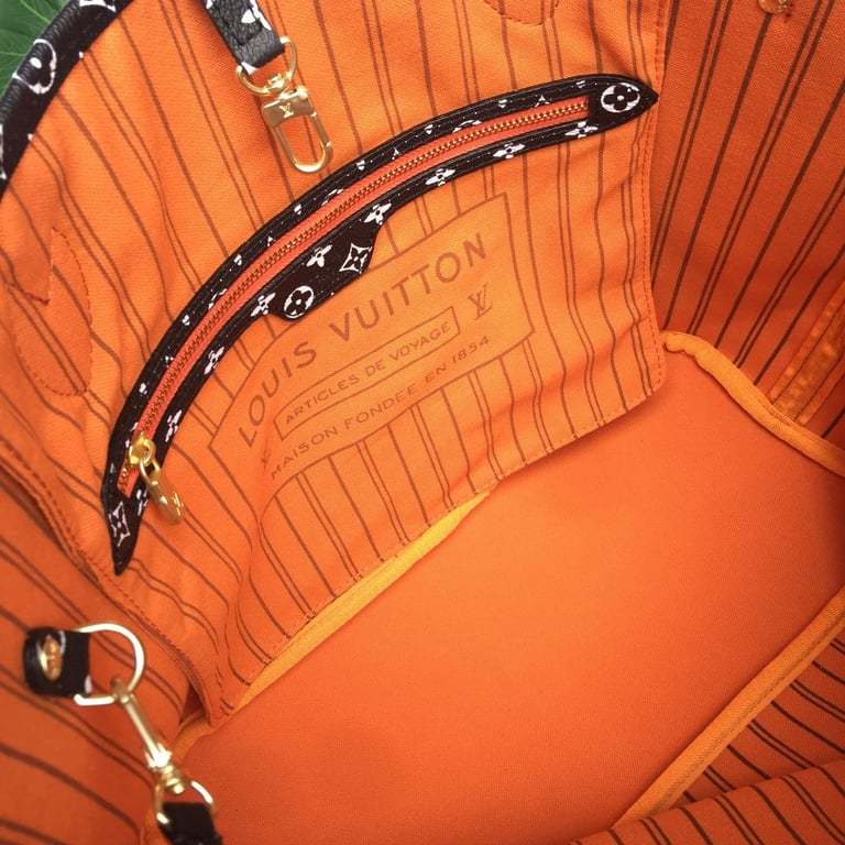 LUV NEVERFULL MM MONOGRAM GIANT JUNGLE BLACK CARAMEL