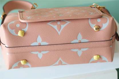 LUV CARRYALL PM MONOGRAM EMPREINTE PINK 11.6IN/29CM