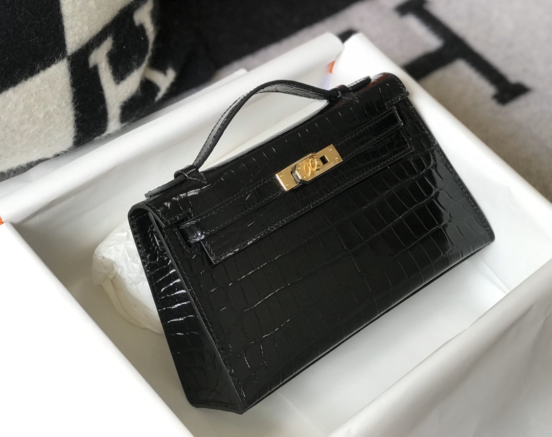 HM MINI KELLY POCHETTE CROCODILE GOLD TONED HARDWARE BLACK 22CM