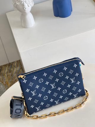 LUV NAVY BLUE COUSSIN PM 26CM