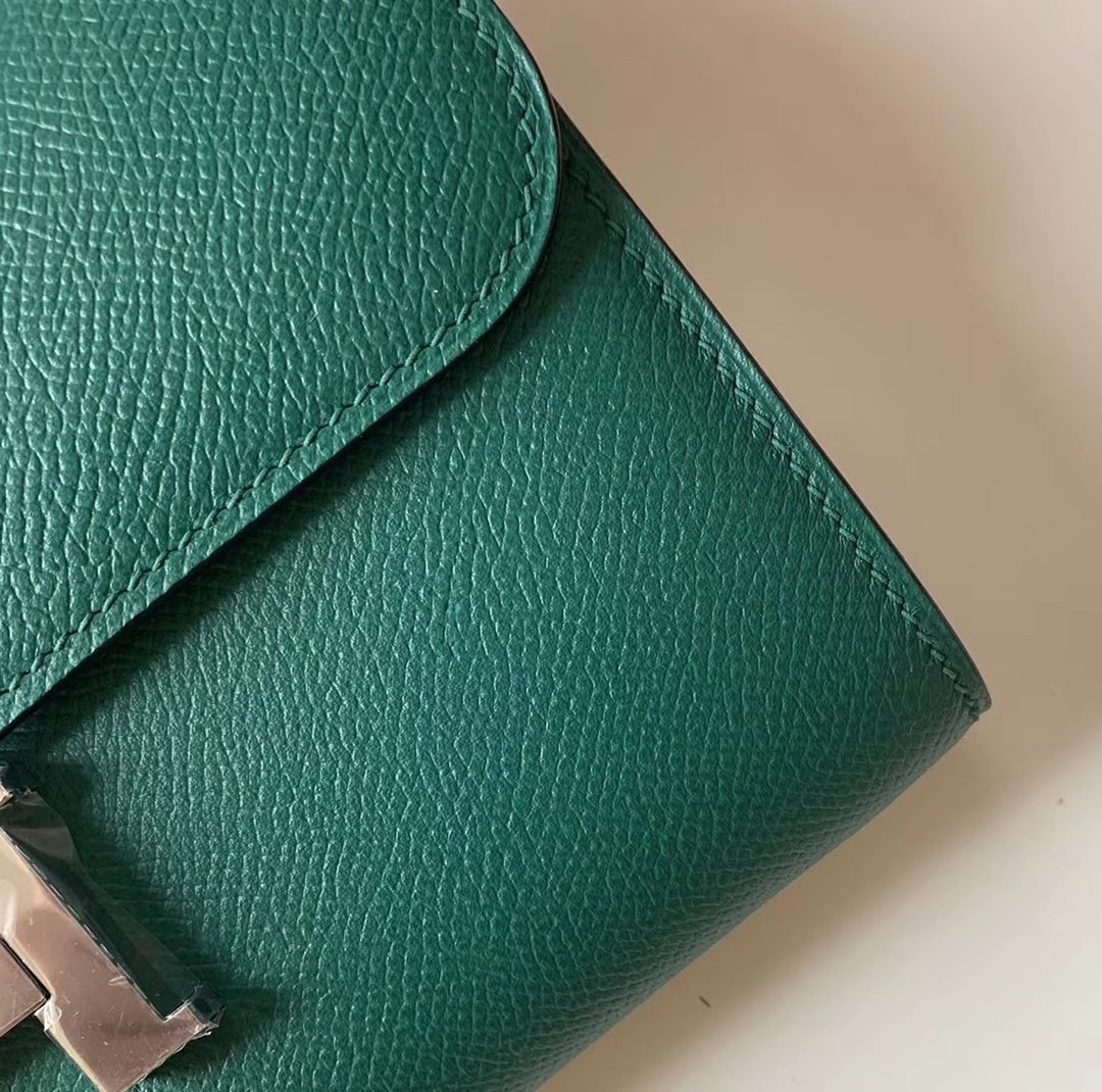 HM Constance Epsom Long To Go Wallet Green For Women, Wallet 8.1in/21cm