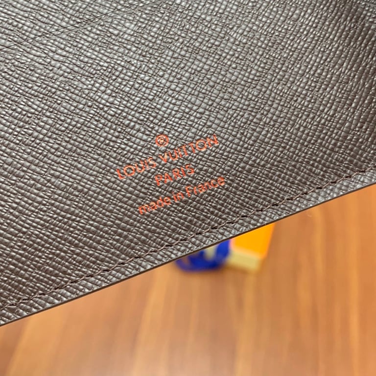 LOUIS VUITTON DAMIER BROWN COATED CANVAS 11CM N60053