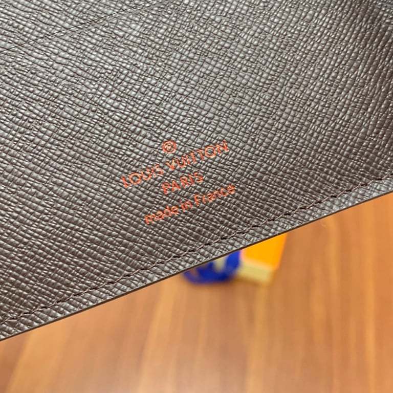 LOUIS VUITTON DAMIER BROWN COATED CANVAS 11CM N60053