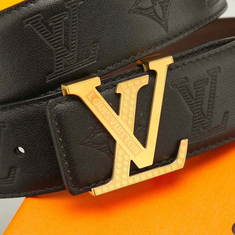 LUV ICONIC BLACK BELT GOLD BUCKLE 4.0CM