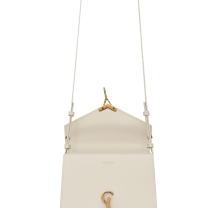 SAINT LAURENT CASSANDRA MEDIUM TOP HANDLE IN GRAIN DE POUDRE EMBOSSED WHITE LEATHER 24CM