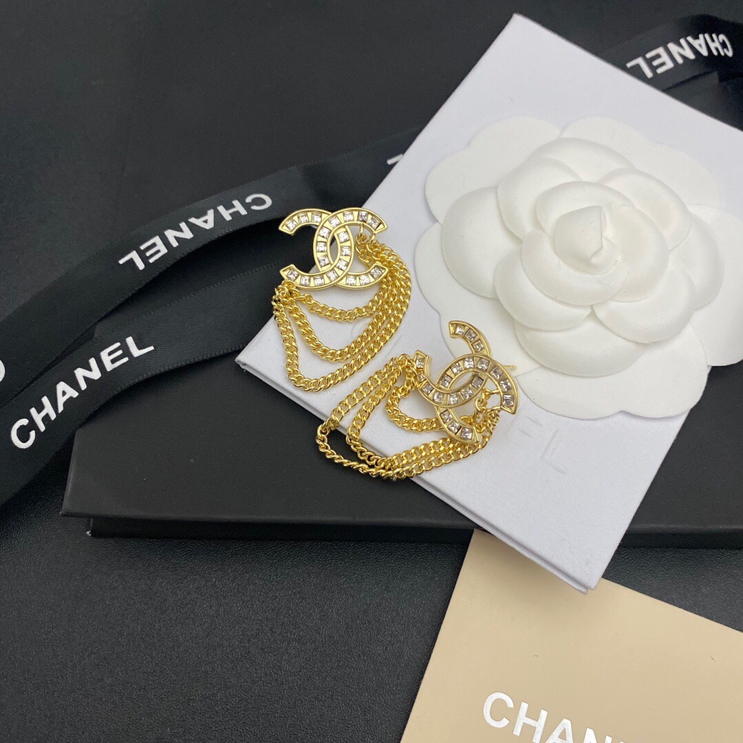 CC CC GOLD EARRINGS