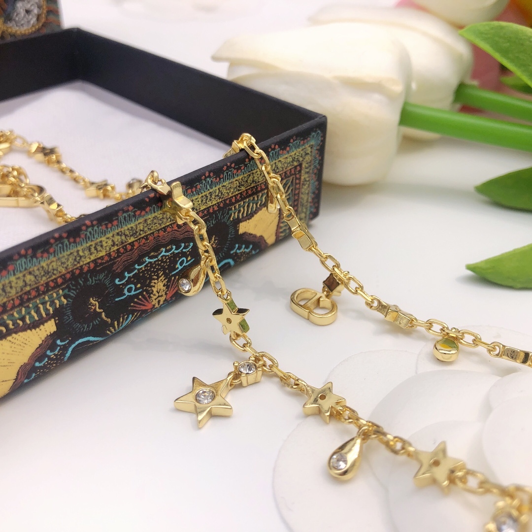 DOR GOLD NECKLACE