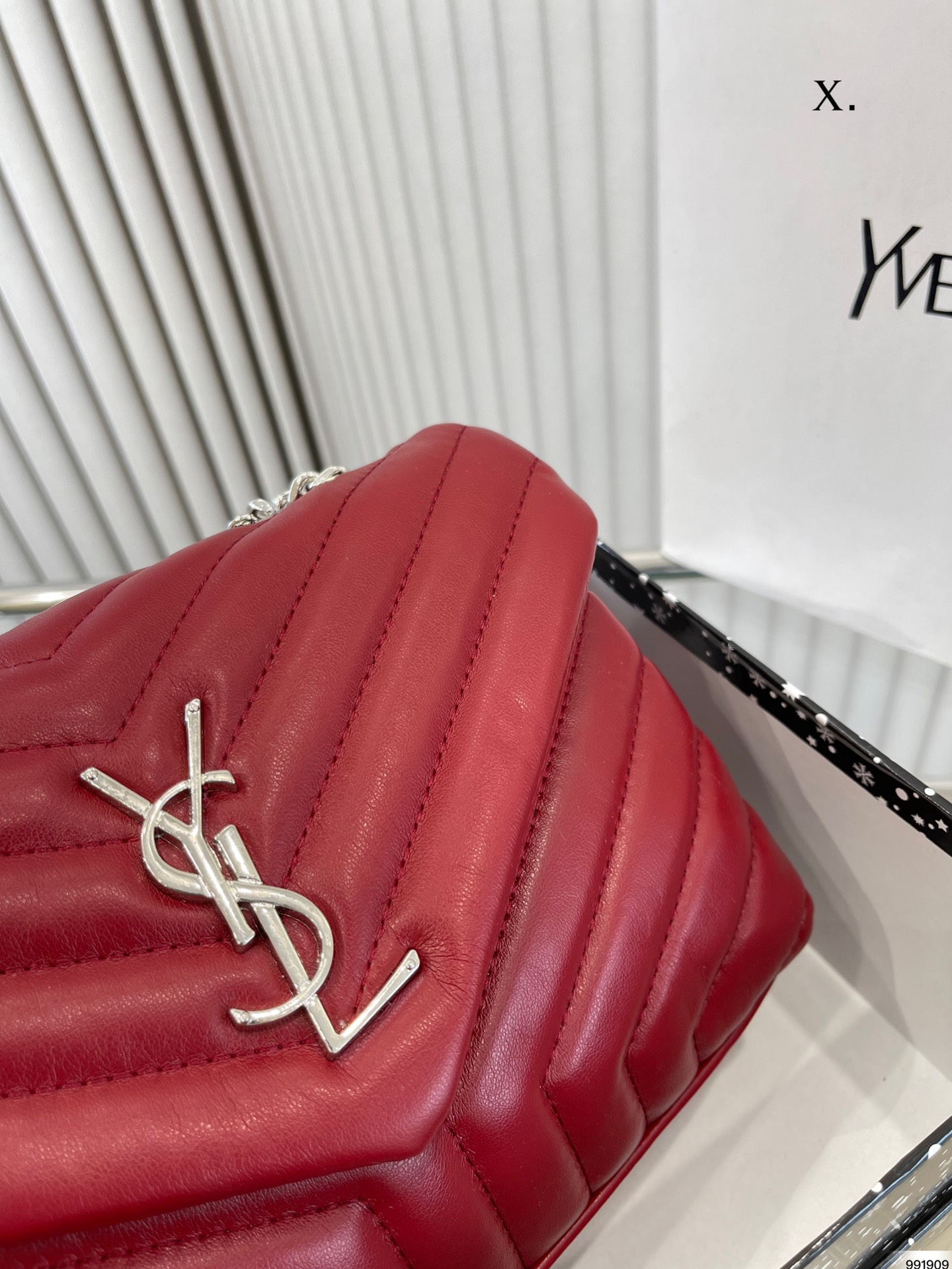 YSL LOULOU SMALL CHAIN BAG IN QUILTED "Y" LEATHER WINE RED