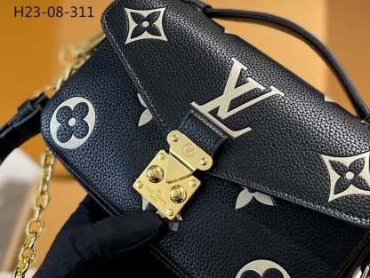 LUV POCHETTE METIS EAST WEST BAG BLACK BEIGE 21CM M46596