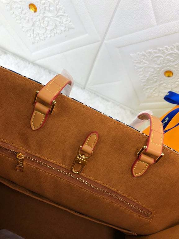 LUV SINCE 1854 ONTHEGO PM 35CM