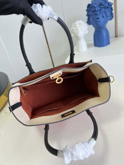 LUV 30CM MM BROWN ON MY SIDE