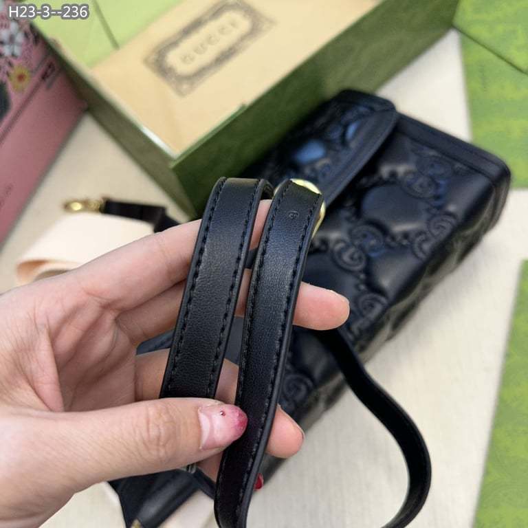 GG MATELASSE WALLET BLACK 23CM