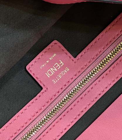 FI Baguette Pink For Women, Women’s Handbags, Shoulder And Crossbody Bags 10.6in/27cm FF 8BR600