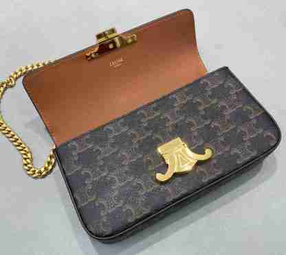 CE CHAIN SHOULDER BAG TRIOMPHE IN TRIOMPHE CANVAS TAN 197992DQW04LU