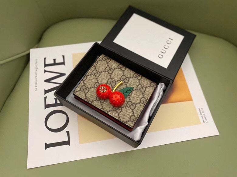 GG SUPREME CANVAS CARD CASE WALLET WITH CHERRIES RED LEATHER INSIDE 10CM 476050