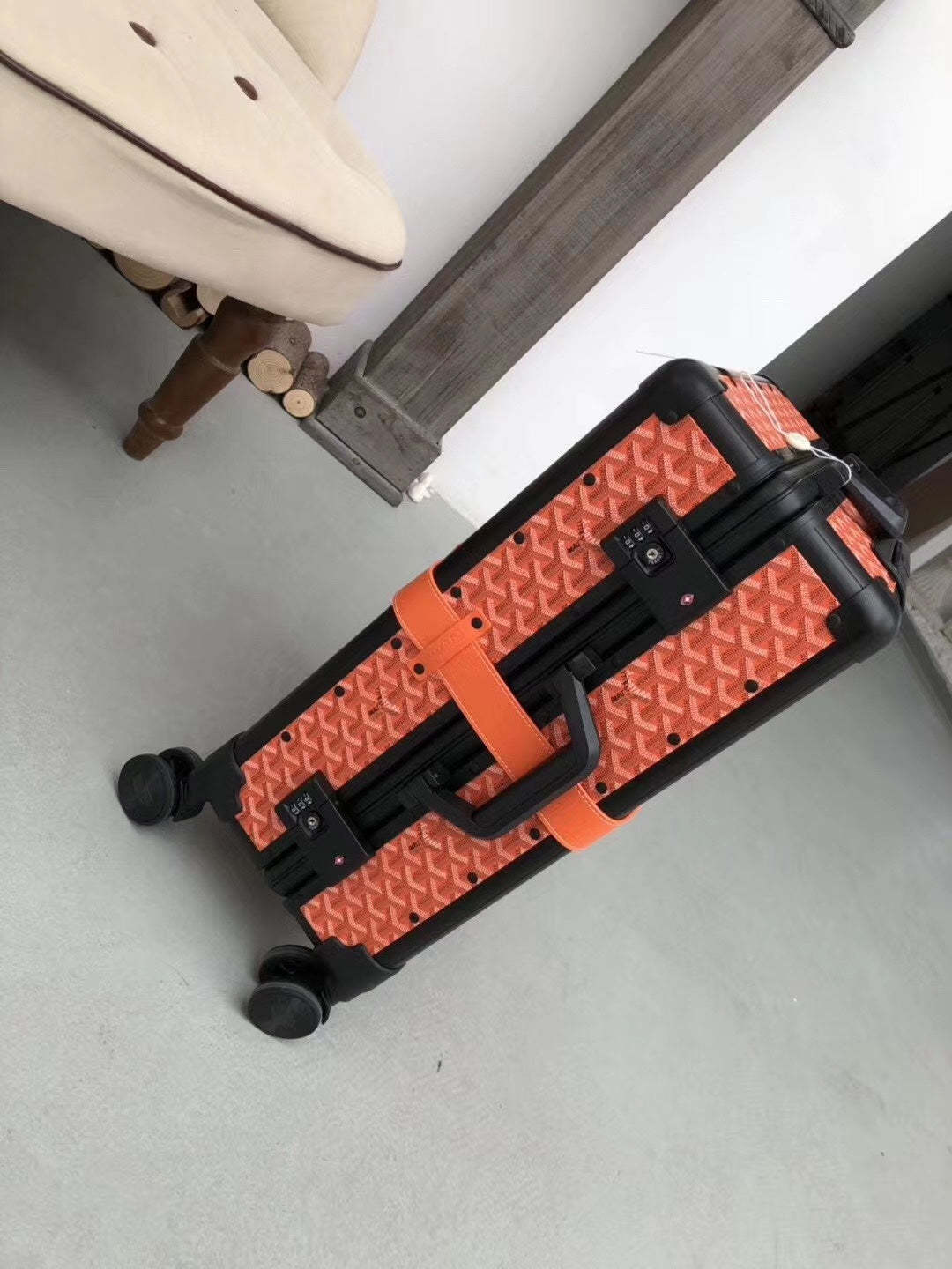 Goyard Rolling Vali Orange For Men, LuGucciage 20in/51cm LV