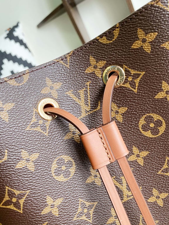 LUV NEONOE MM BROWN