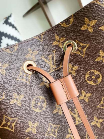 LUV NEONOE MM BROWN