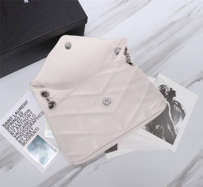 YSL LOULOU SMALL CHAIN BAG IN MATELASSÉ Y WHITE SILVER 29CM 494699DV7269207