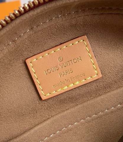 LUV BOITE CHAPEAU SOUPLE PM 18CM