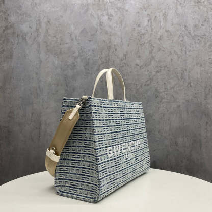 gv Medium G Tote Shopping Bag Denim Blue For Women, Handbags, Shoulder Bags 7.5in/19cm GVC BB50N2B1GC-457