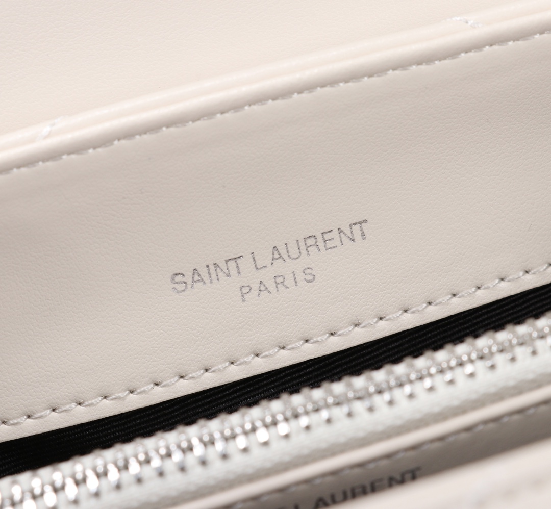 YSL LOULOU SMALL CHAIN BAG IN MATELASSÉ Y LEATHER WHITE SILVER 23CM 494699DV7269207