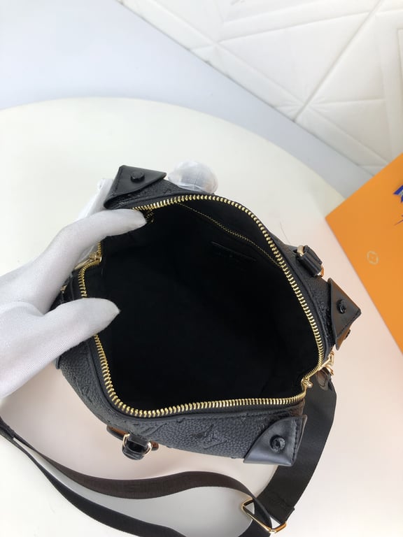 LUV PETITE MALLE SOUPLE BLACK