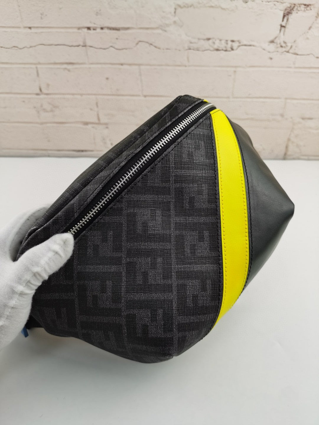 FI Belt Bag Grey/Yellow For Men, Men&#8217;s Bags 18.1in/46cm FF 7VA434A9XSF0R2A
