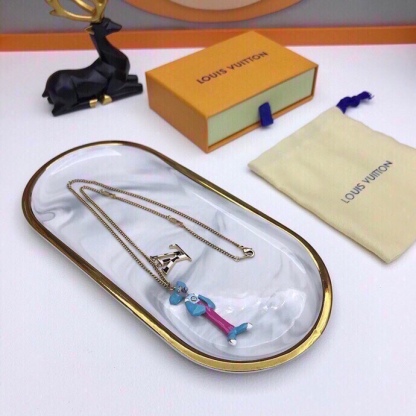 LV GOLD NECKLACE