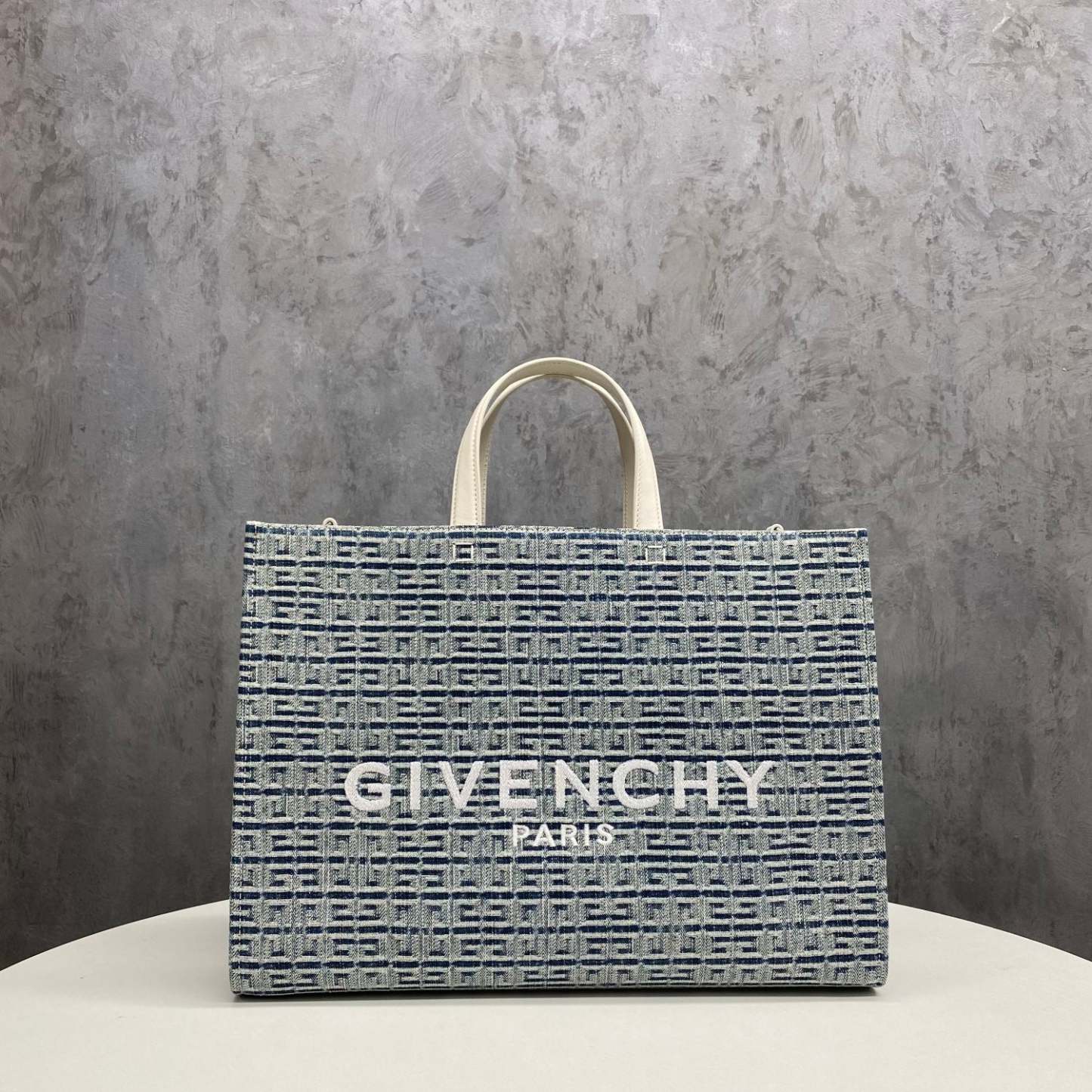 gv Medium G Tote Shopping Bag Denim Blue For Women, Handbags, Shoulder Bags 7.5in/19cm GVC BB50N2B1GC-457
