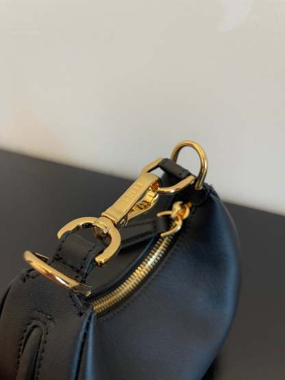 FI Nano FIgraphy Black For Women, Women’s HandBags 6.7in/17cm FF 8BR798A5DYF1HEJ