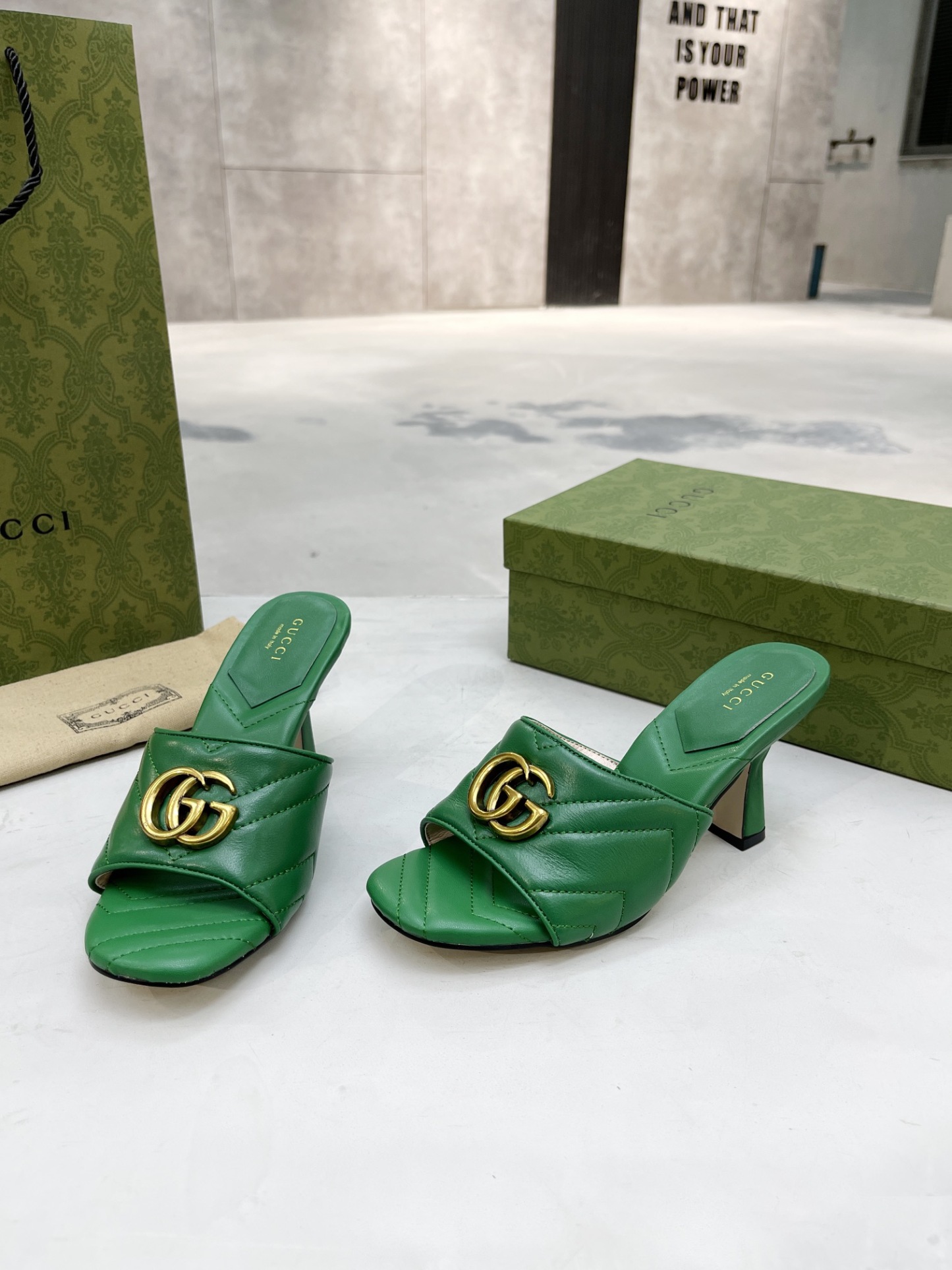 GG DOUBLE G SLIDE SANDAL CHEVRON MATELASSE GREEN
